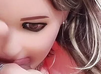 Lovely Doll Sucks Dick