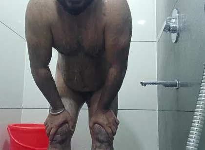 Hot Daady Nude Bathing Show