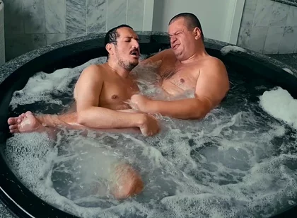 Betrayal in the Jacuzzi Heavyhitterboxer’s Savage Battle
