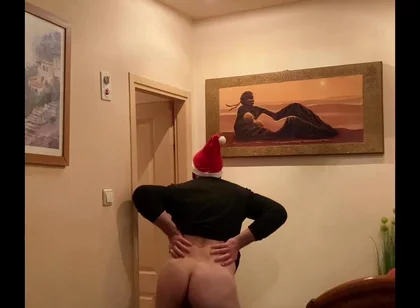 Mature Man Showing His Ass