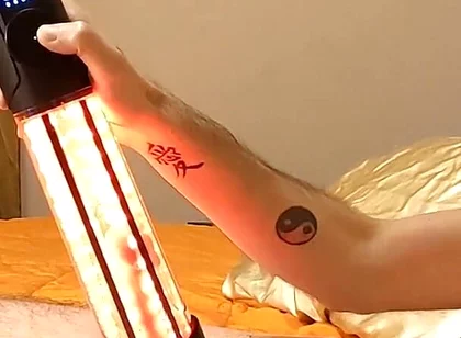 Moiame Titan Red Light Penis Pump Masturbation