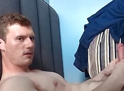Straight Guy Cums On Himself