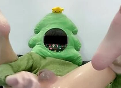 Merry Christmas Twink Play With Sex Toy Laying Eggs