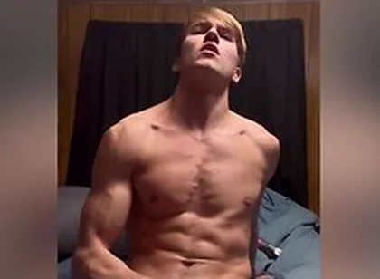 Teen 18+ Guy Jerking His Cock On His Bed