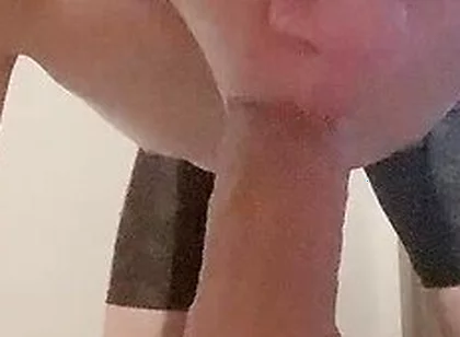 [no Hand Blow Job] Non-kei Handsome Licking A Dick Placed On The Floor