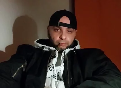 Dirtyjunkbro Is Bored He's Looking for Buddies