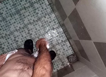 Boy Masturbates and Wipes All the Body Hair on His Parts and Buttocks