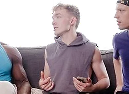 Dude, Were Not Gay! Troy River & Ezrah Mahomes Try To Convince Harrison Feels