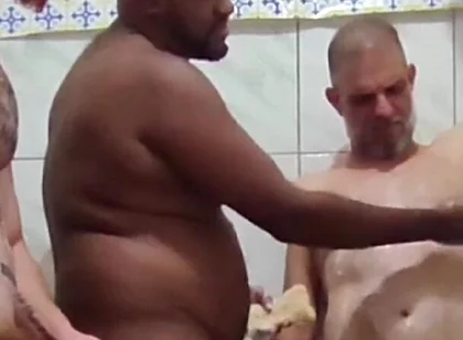 Bath Time with P Aii and Filhoo