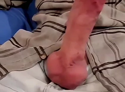 Huge Cock Sixxbig Has Quick Cumshot