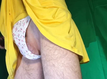 Flowery Seamless Thong with Yellow Skirt