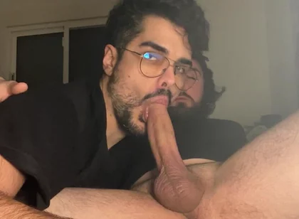 Sucking a Bigdick and Swallow Cum