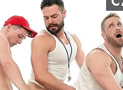Mateo Tomas Invites Kyle Steele To Get Fucked By Twink Top