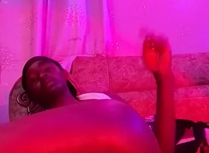 Sexy Big Booty Twink Oils His Ass for 3 Minutes