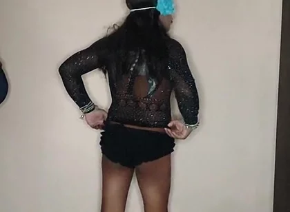 Crossdresser Striptease