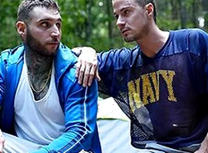 Curious Str8 Hunks Skyy Knox & Tony Dangelo Fuck In The Woods - French Subtitles