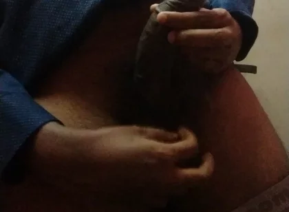 Tamil10inches BBC Who Wanna Play This Living Guitar