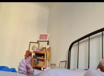An After Workout Sweaty Flex and Jerk off Session, with a Cumshot at the End
