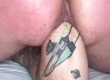 Rose Bud And Power Bottom - Amerifist Is Back And Ready To Wreck Chuck Deeps Cunt With His Big And Deep Ffist Punches
