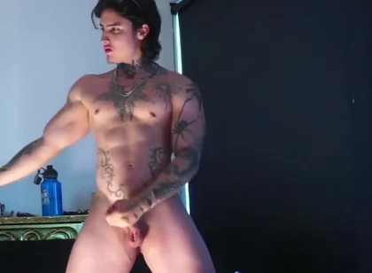 Sexy Stud Tony Jerking & Cumming