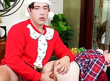 Archie Paige And Dakota Lovell - Stepbro Wasnt Helping With Christmas Decorations, So I Pounded His Lazy Ass Instead