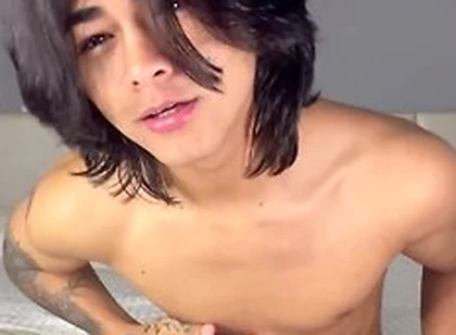 Teen 18+ Latin Boy Jerking Off His Dick
