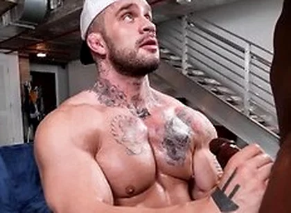 Guy Selector - The Fuckable Body Builder Davin Strong Is At Your Service