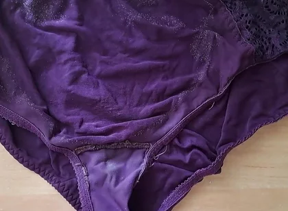 Strong Orgasm on Mom's Panties