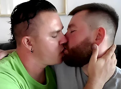 Hot Gay Kissing with Kaleb & Leo