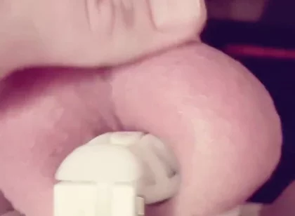 Cum in Chastitty