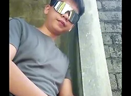 Risky Outdoor Fucking - Pinoy Boy Solo