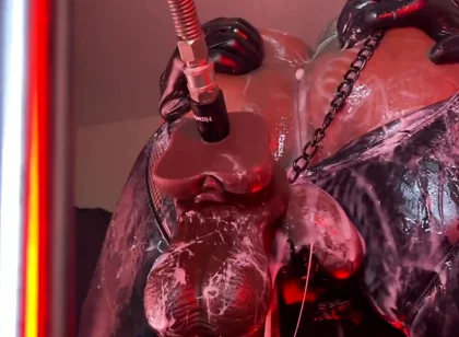 Intense Creamy Fuck on the Butt Machine - Gaping and Farting Bubbles