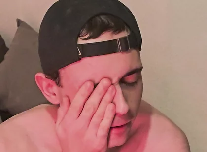 Twink Shoots a Huge Load on His Face!