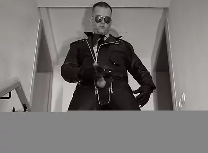 Leatherman 3 Cum Shots & Piss