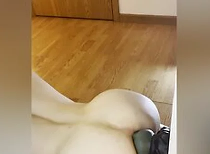 Working Out My Bussy With Dildos And Fisting