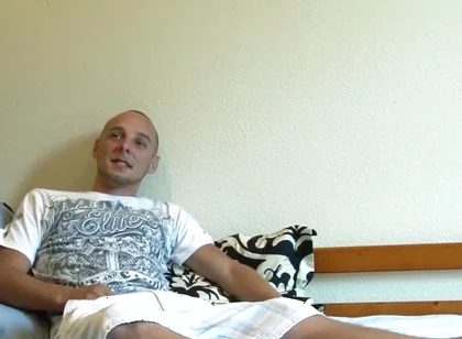 Muscular Stud Jerking Off On The Bed