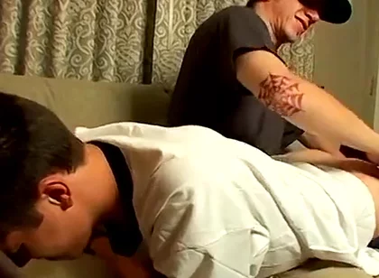 Raven Gets A Red Raw Butt - Ian Madrox