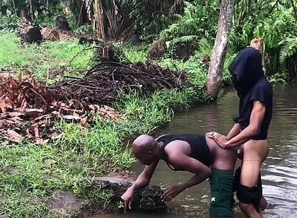 Nigerians Boys Where Caught Having Sex Inside a Swamp River with Bushes Rounding Them