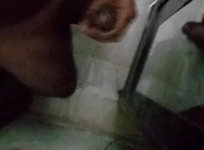 Desi Muscular Boy Oiled His Dick and Masturbates Infront of the Mirror When Nobody in the House