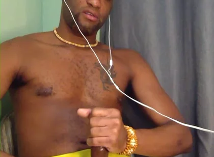 Kennie Jai Jerks off on Webcam in Sexy Shorts