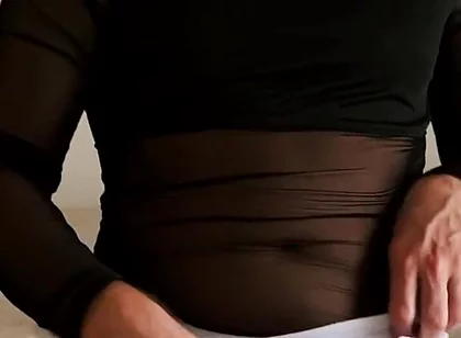 Wearing a Skirt and Thong on My Big Ass Masturbación