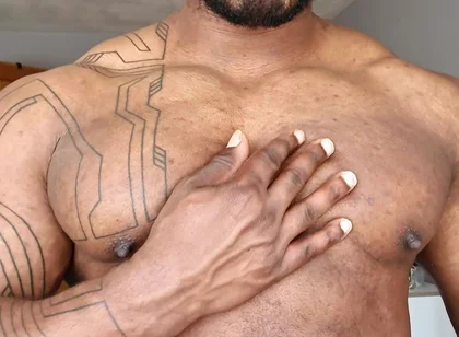 Who Loves a Chest Bounce and Nipples Play.