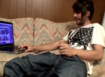Devin Reynolds In Devin Enjoys His Own Porn