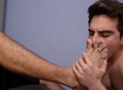 Skater feet master sucking