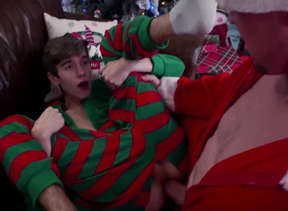 Pierce Paris And Levi Rhodes - Levis Antic Xmas Eager