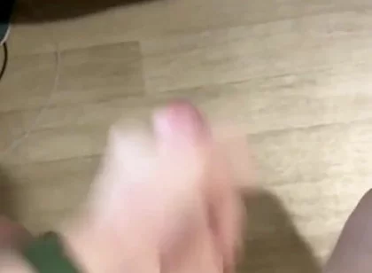 Solo Cumming. Big Load and Huge Mess