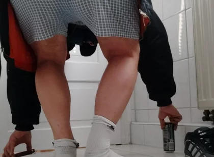 To Get Horny in the Wc, Dirty, Smelly, Wett. Dj -bro