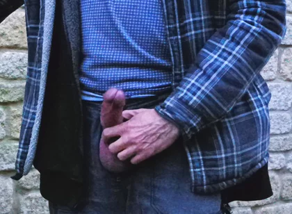 Big Uncut Cock Wanking and Cumming for the Neighbours Again - Rockardglans
