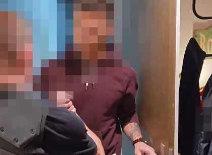 Part 1 - Straight Muscle Guy and Security Guard First Time Anal, Kissing and Blowjob While I Watch