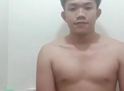 Horny Filipino Is Horny and Lets It Out